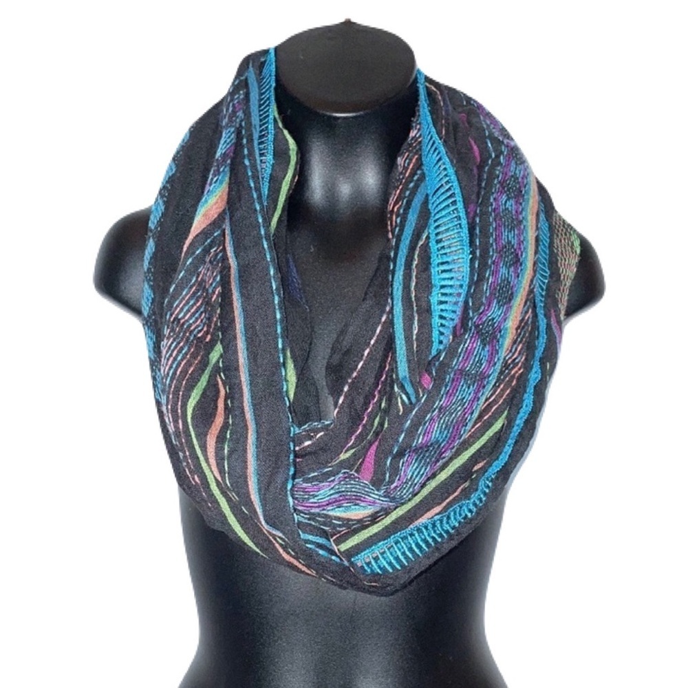 Black infinity scarf